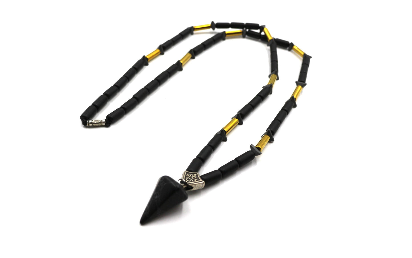Handmade Black Quartz, Onyx and Hematite Necklace – Natural and Stylish Design