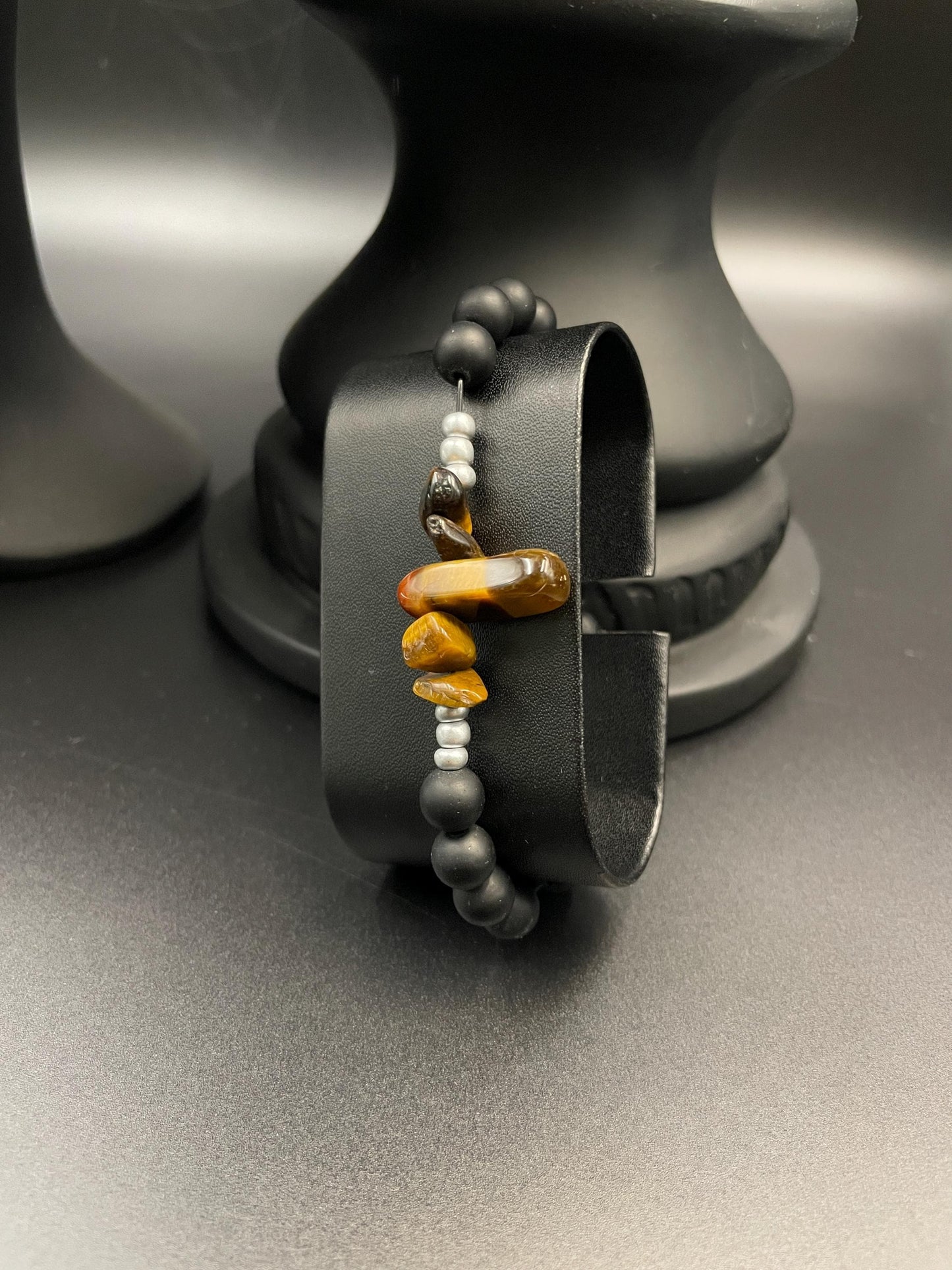 Tiger’s Eye Natural Gemstone Bracelet – Confidence, Protection & Zodiac Energy (Leo, Gemini, Capricorn)
