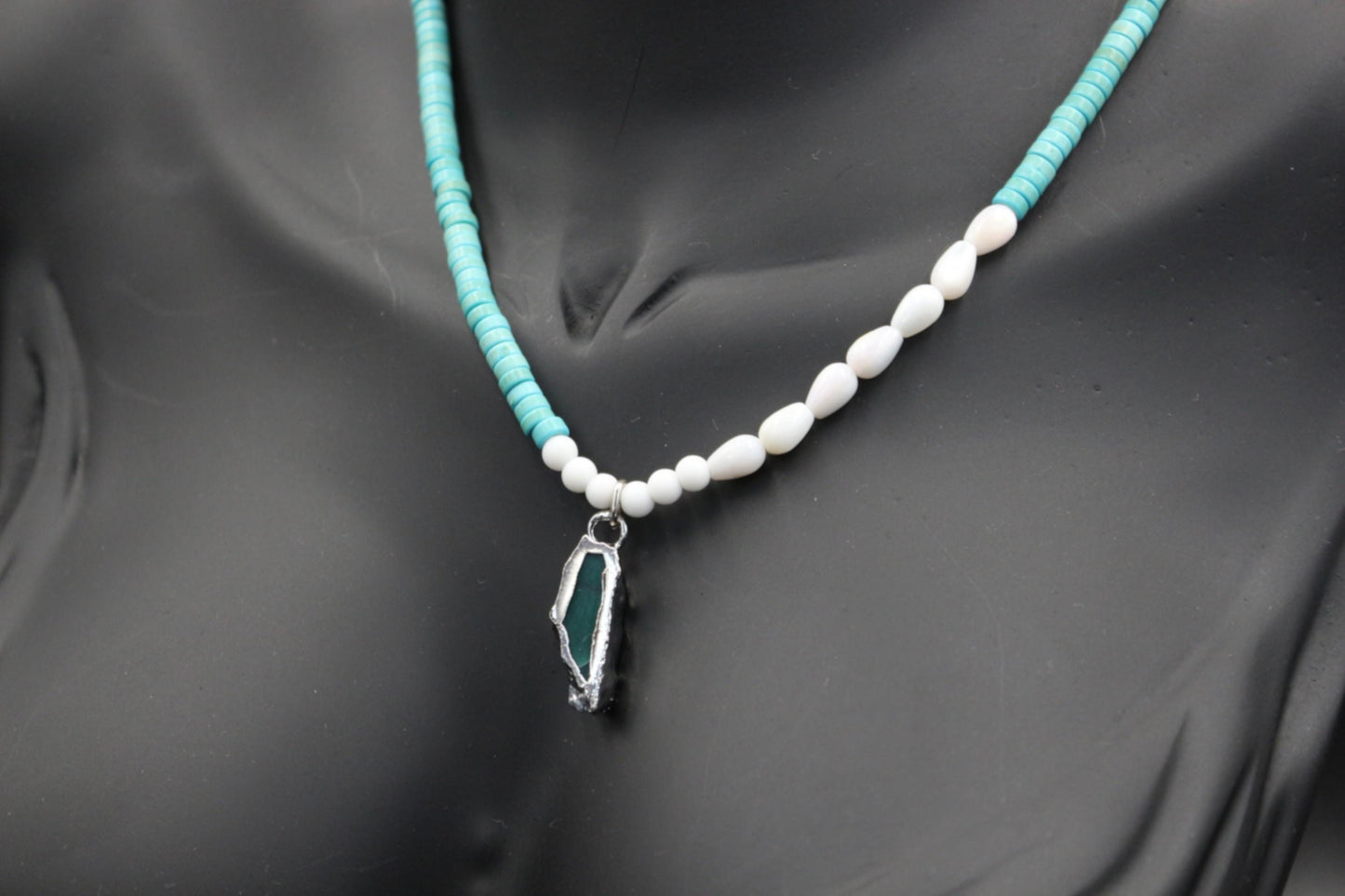 Elegant Handcrafted Necklace with Turquoise and White Beads in Ethnic Style