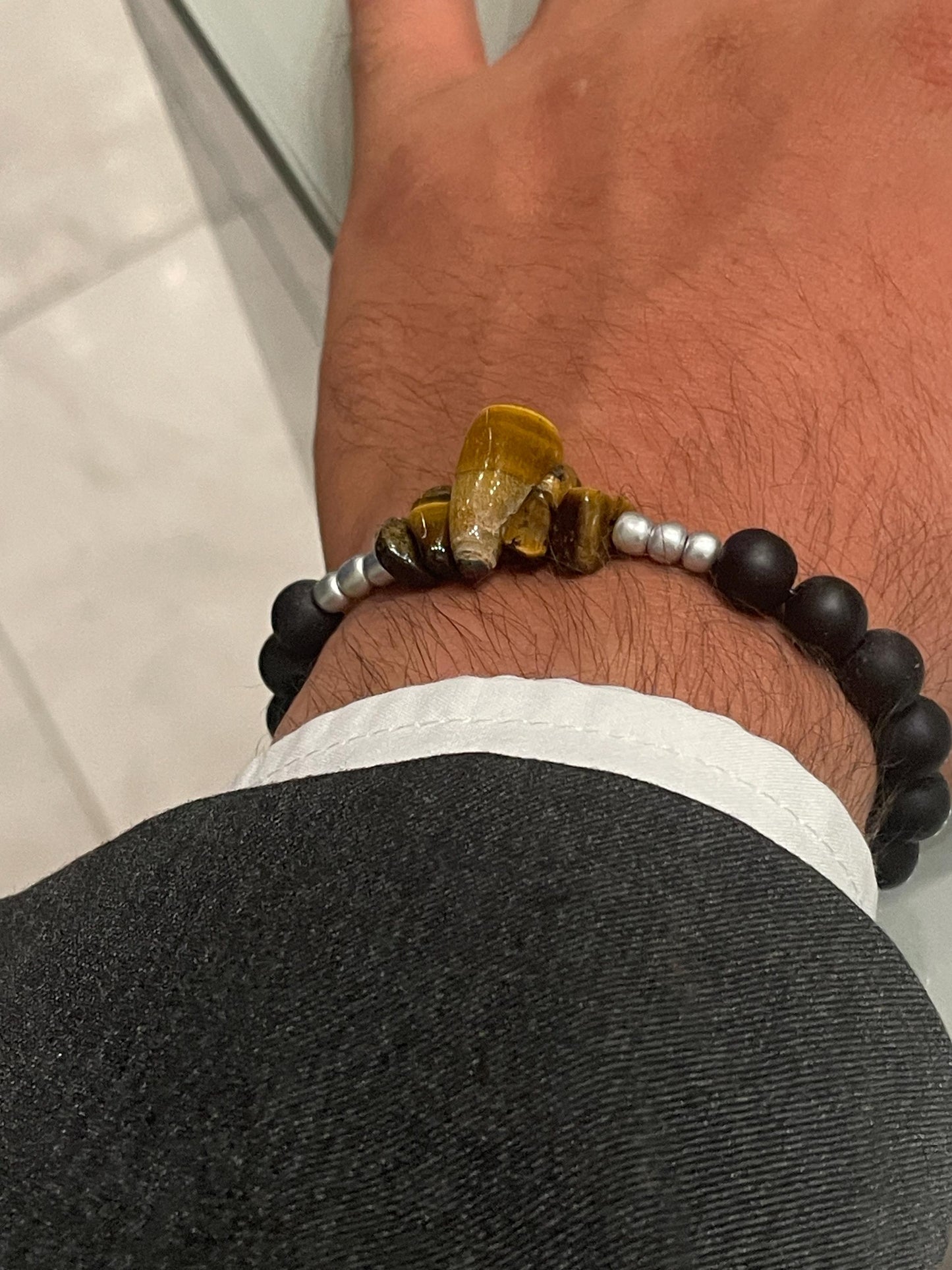 Tiger’s Eye Natural Gemstone Bracelet – Confidence, Protection & Zodiac Energy (Leo, Gemini, Capricorn)