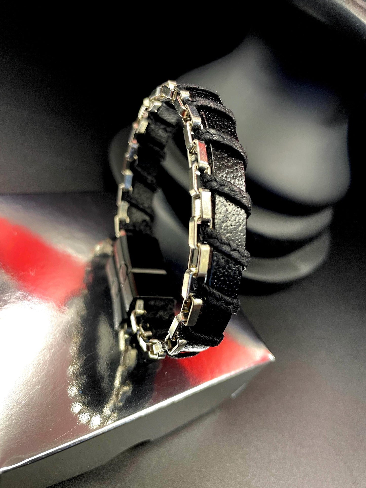 Gothic Leather & Chain Bracelet – Dark Metallic Punk Jewelry, Halloween Accessory for Men
