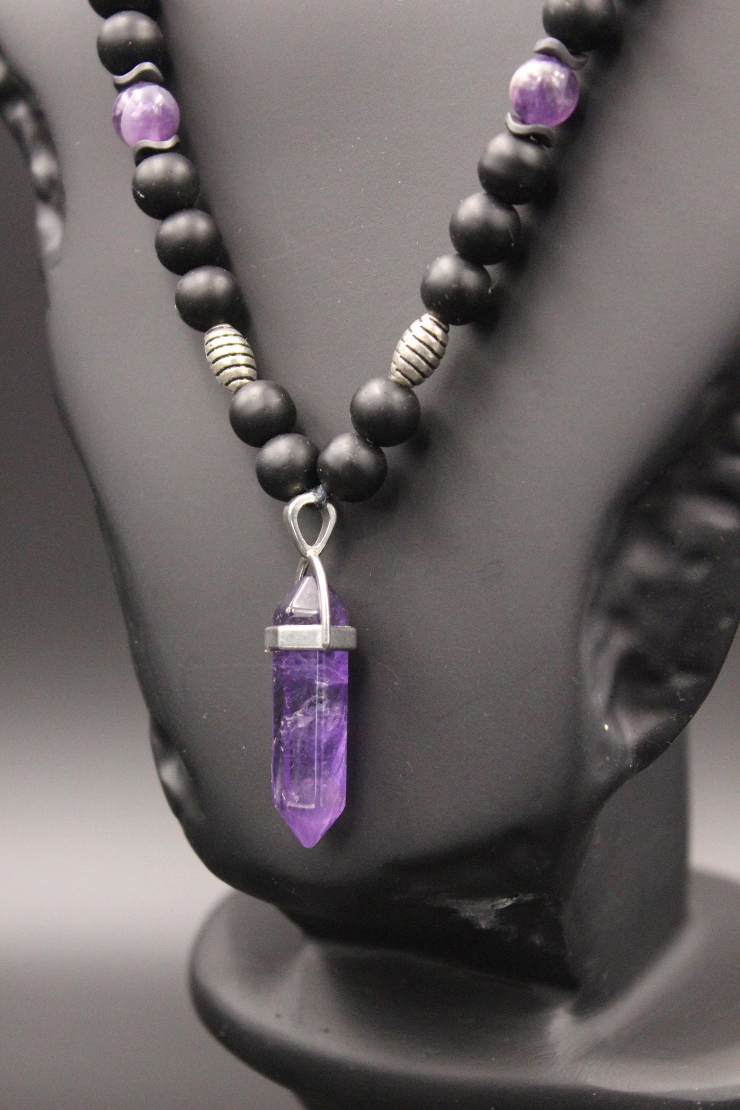 Handmade Unisex Amethyst Necklace – Natural and Stylish Design