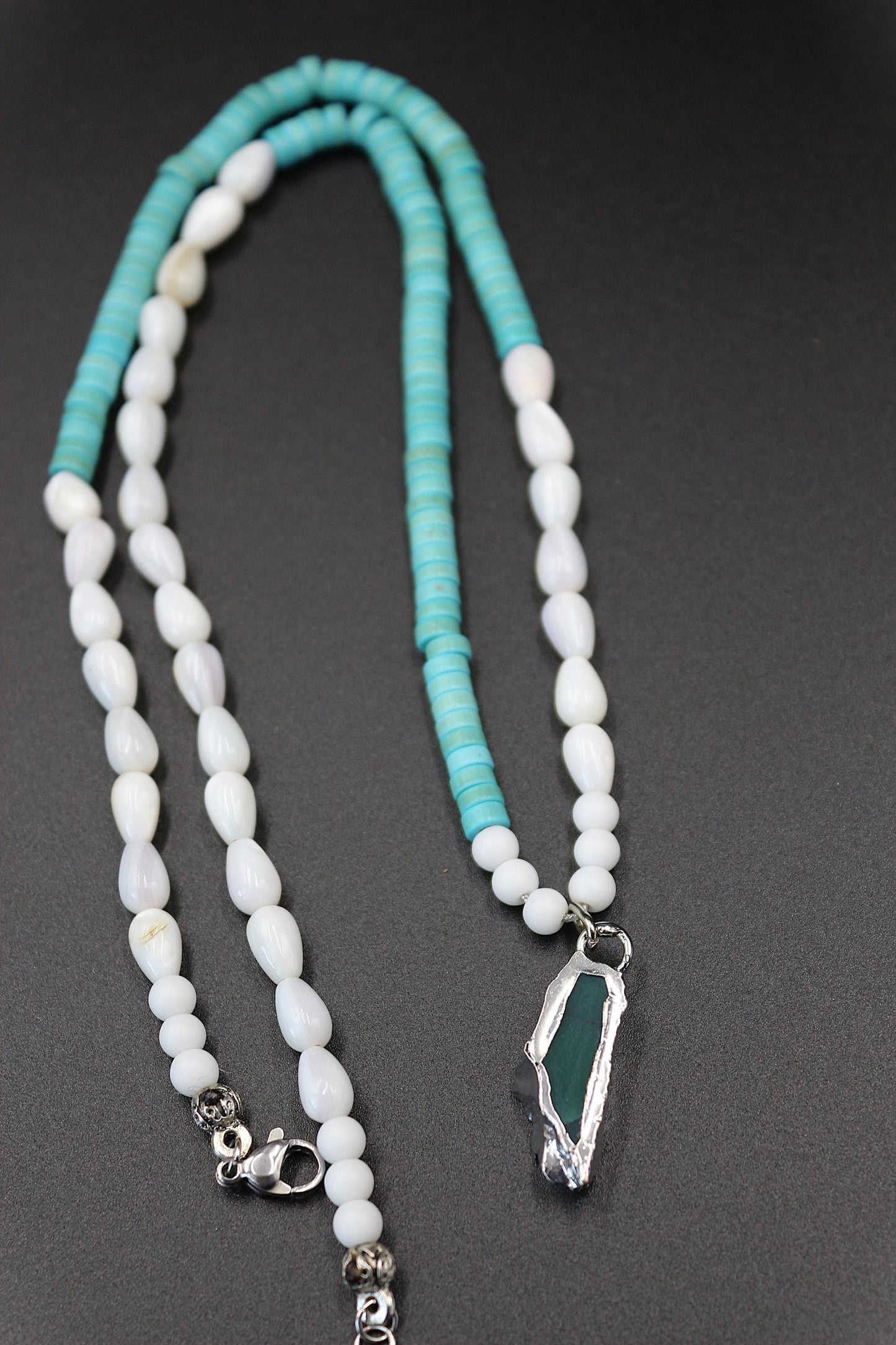 Elegant Handcrafted Necklace with Turquoise and White Beads in Ethnic Style