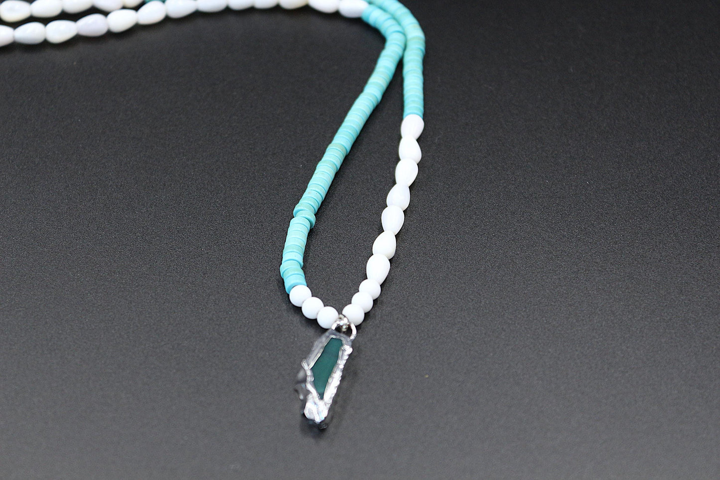 Elegant Handcrafted Necklace with Turquoise and White Beads in Ethnic Style