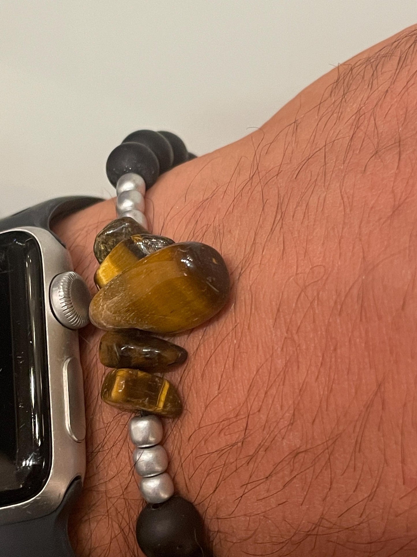 Tiger’s Eye Natural Gemstone Bracelet – Confidence, Protection & Zodiac Energy (Leo, Gemini, Capricorn)
