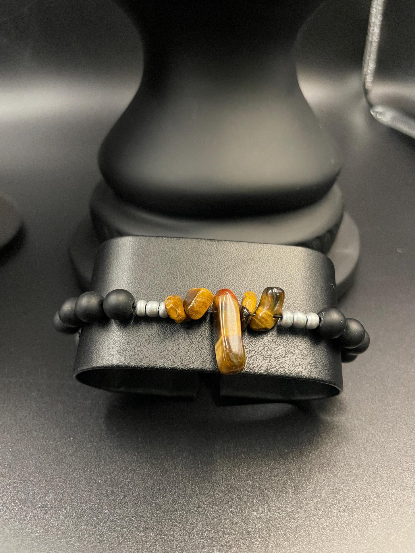 Tiger’s Eye Natural Gemstone Bracelet – Confidence, Protection & Zodiac Energy (Leo, Gemini, Capricorn)