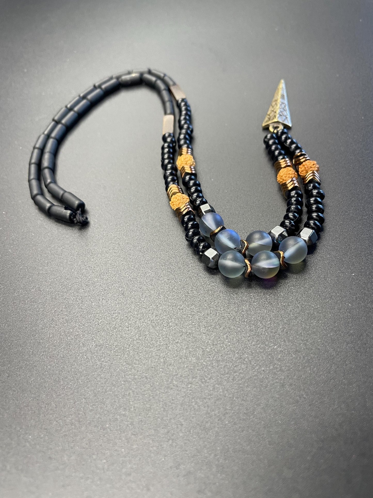 Antique Archer Necklace – Blue Thermal Gemstone • Tiger Eye • Hematite • Rudraksha Seed • Men’s Spiritual Amulet • Handmade Tribal Jewelry