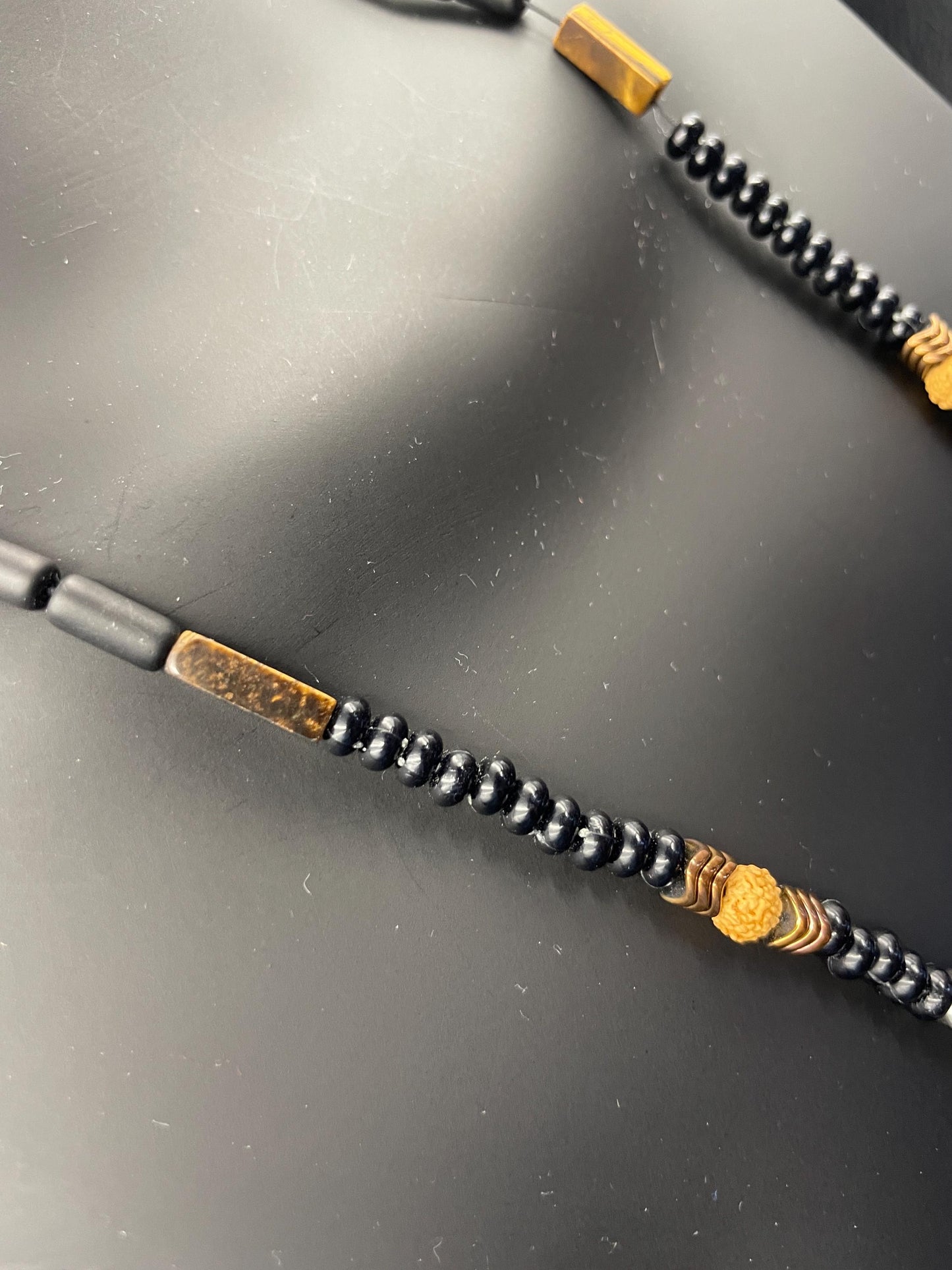 Antique Archer Necklace – Blue Thermal Gemstone • Tiger Eye • Hematite • Rudraksha Seed • Men’s Spiritual Amulet • Handmade Tribal Jewelry