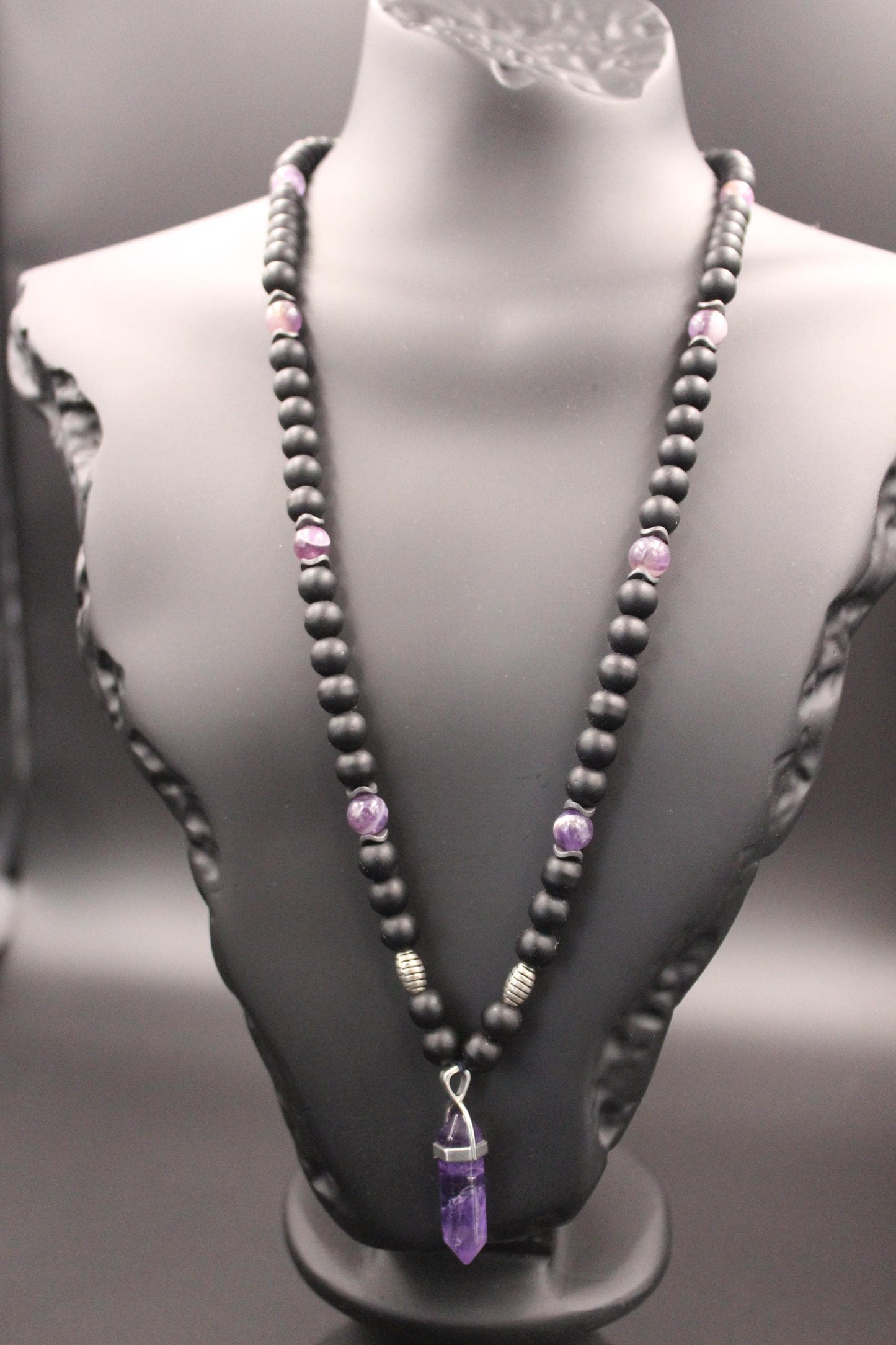 Handmade Unisex Amethyst Necklace – Natural and Stylish Design