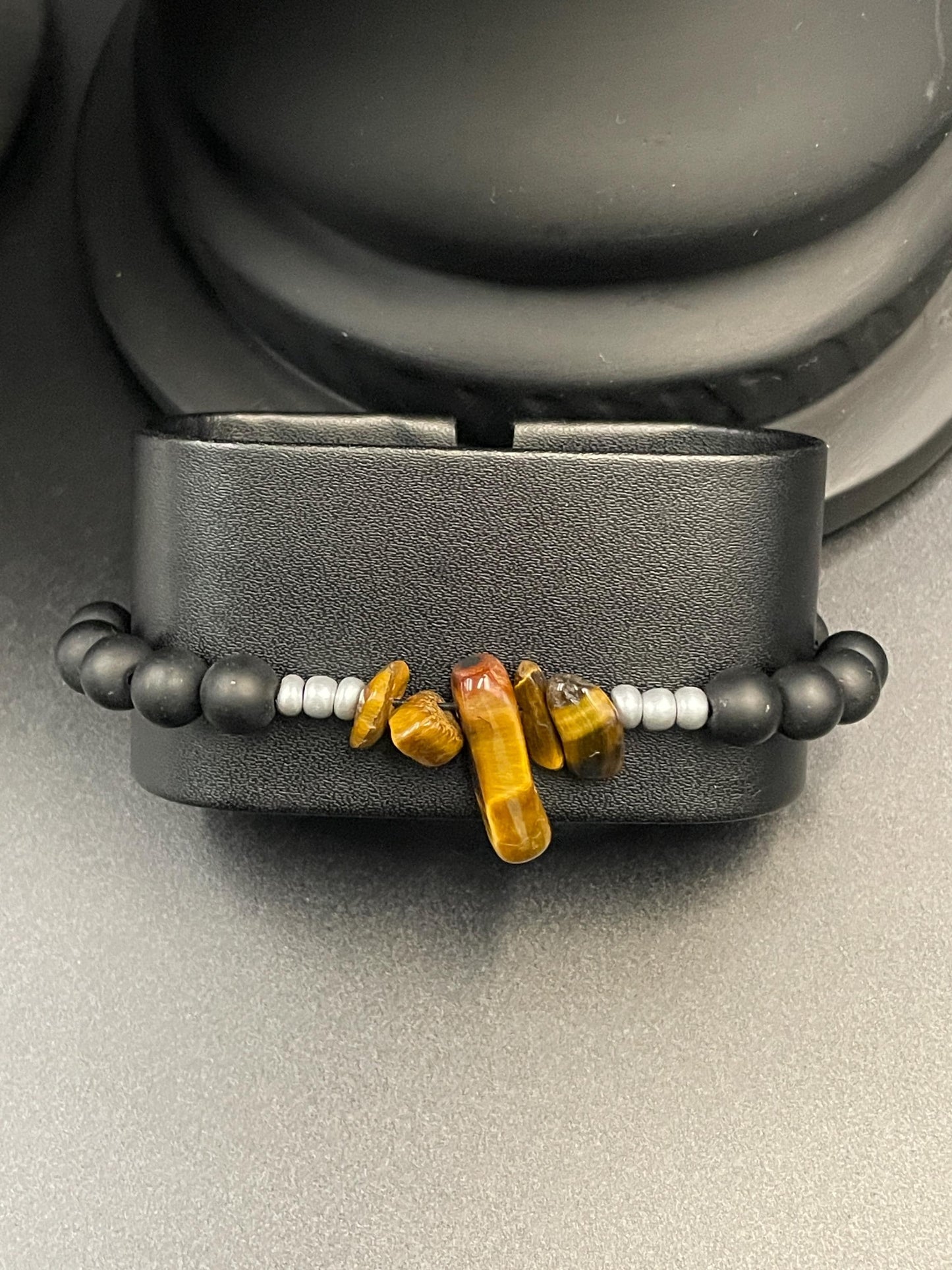 Tiger’s Eye Natural Gemstone Bracelet – Confidence, Protection & Zodiac Energy (Leo, Gemini, Capricorn)