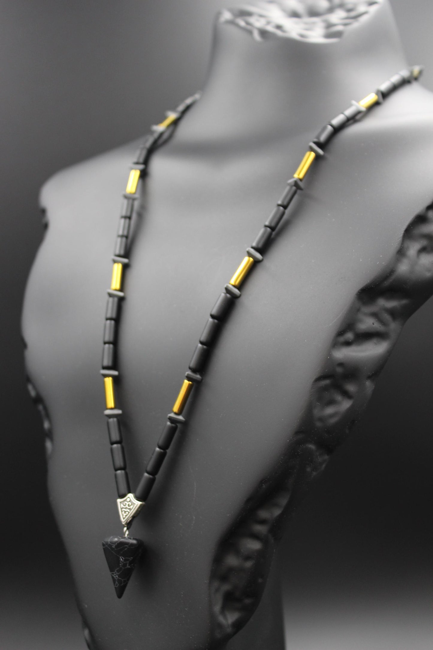 Handmade Black Quartz, Onyx and Hematite Necklace – Natural and Stylish Design