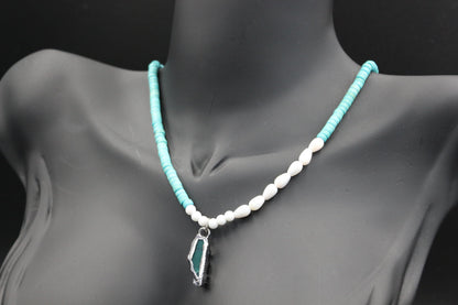 Elegant Handcrafted Necklace with Turquoise and White Beads in Ethnic Style