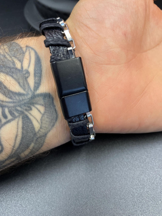Gothic Leather & Chain Bracelet – Dark Metallic Punk Jewelry, Halloween Accessory for Men