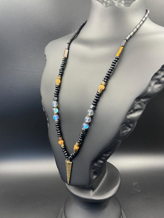 Antique Archer Necklace – Blue Thermal Gemstone • Tiger Eye • Hematite • Rudraksha Seed • Men’s Spiritual Amulet • Handmade Tribal Jewelry