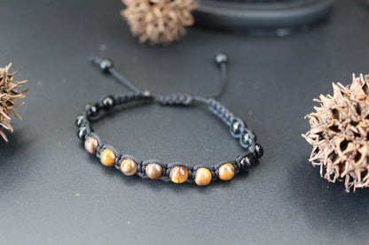 Bracelet - Handmade with Tiger's Eye and Onyx